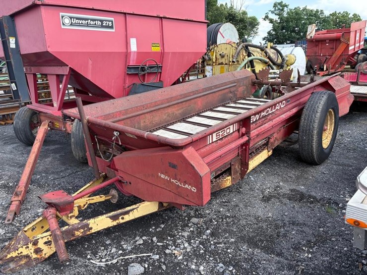 new-holland-520-image-11