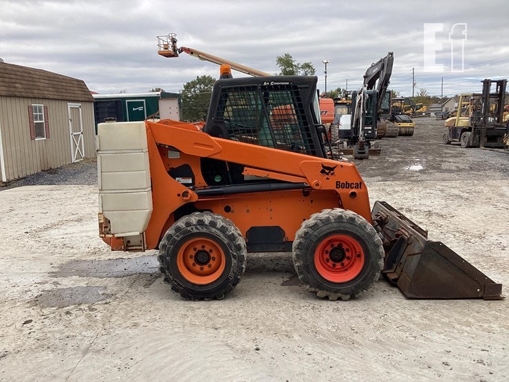 2005-bobcat-s220-image-5