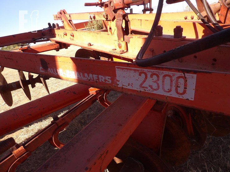 allis-chalmers-2300-image-5