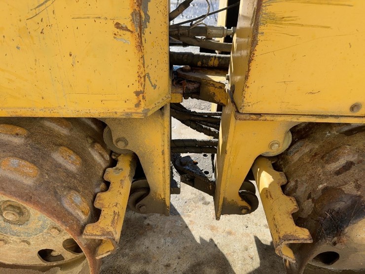 wacker-neuson-articulated-vibratory-trench-compactor-image-11
