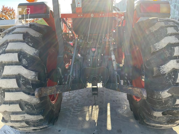 2018-kubota-l4701-image-11