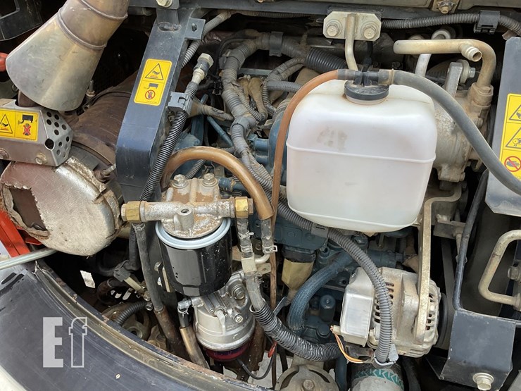 2019-kubota-kx040-4-image-22