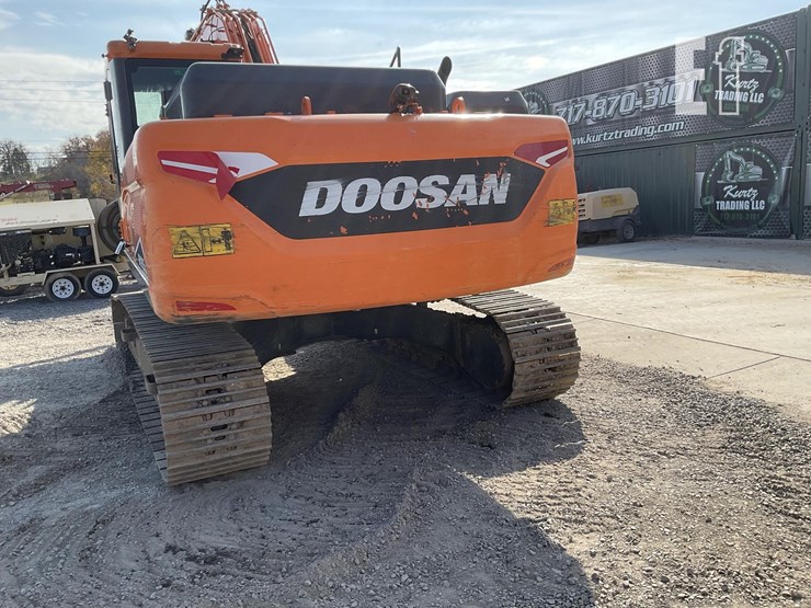 2022-doosan-dx225-lc-image-3