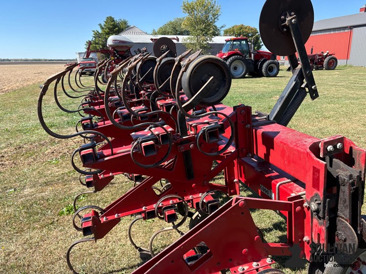 case-ih-183-image-17