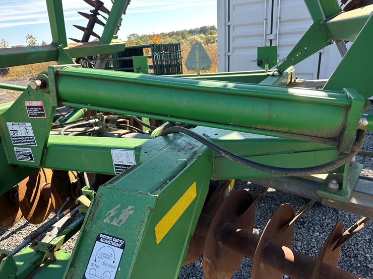 john-deere-637-image-29