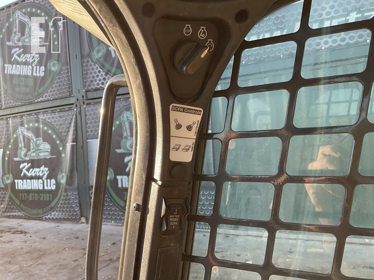 2018-bobcat-t740-image-19