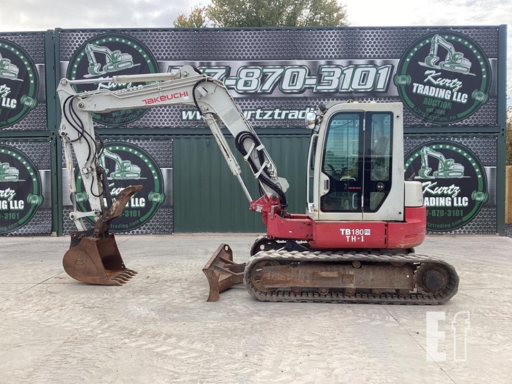 2013-takeuchi-tb180fr-image-1