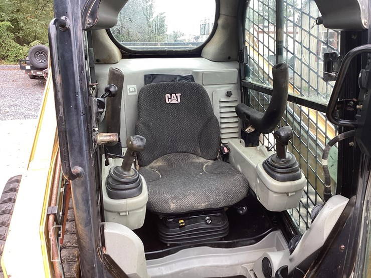 2011-caterpillar-279c-image-13