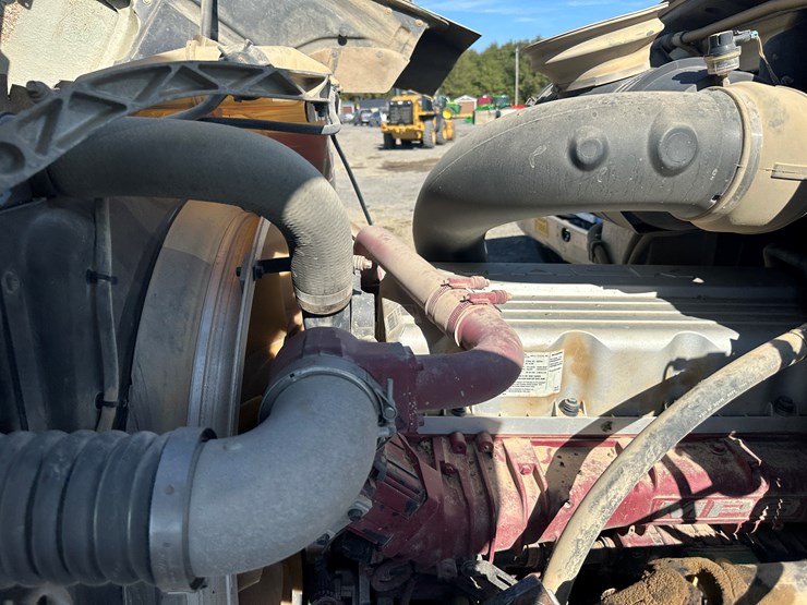 #32746-•-2014-mack-chu-t/a-daycab-truck-tractor-vin:-1m2an07y4em016702-image-54