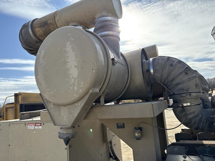 cummins-qst30-image-15