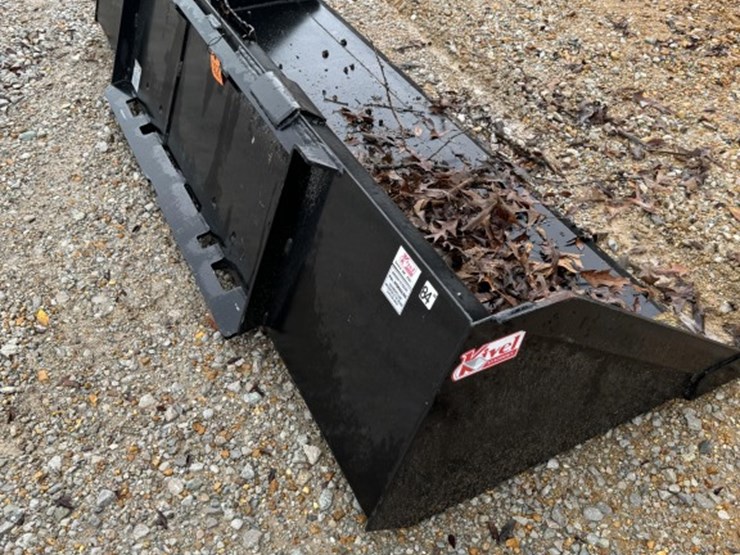 #3221-•-kivel-84"-heavy-duty-quick-attach-skidsteer-bucket-image-2