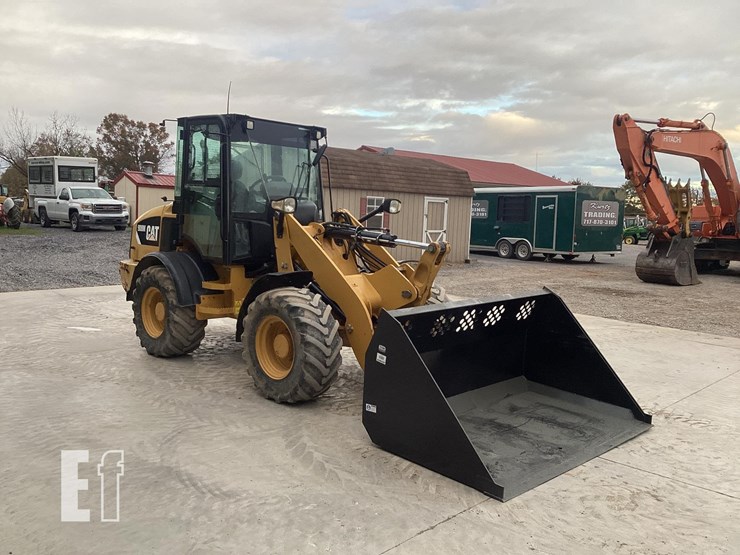 2017-caterpillar-908m-image-6