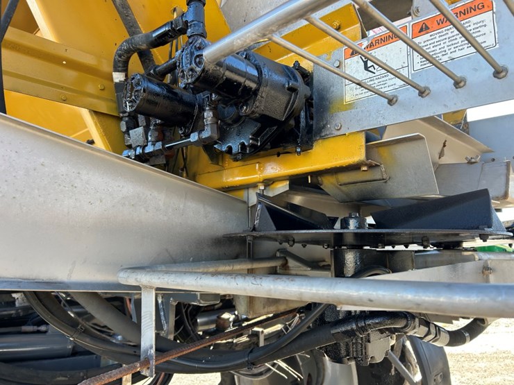 2016-ag-chem-rg1100b-image-82