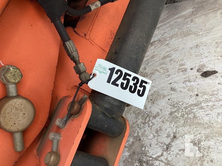 2008-jlg-800s-image-18