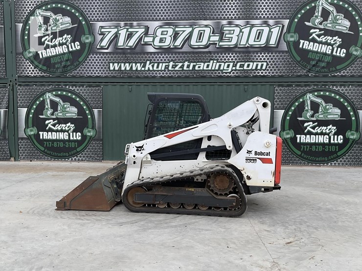 2021-bobcat-t740-image-1