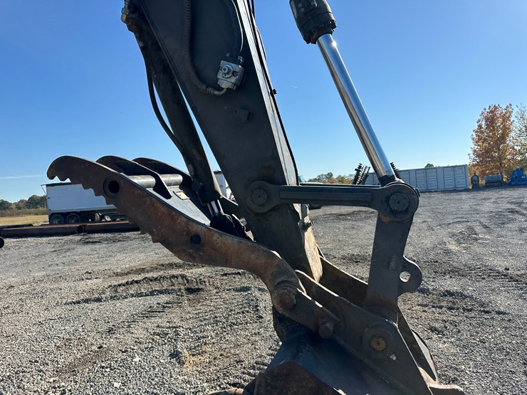 #32824-•-volvo-ec160e-crawler-excavator-w/hydraulic-thumb-image-42