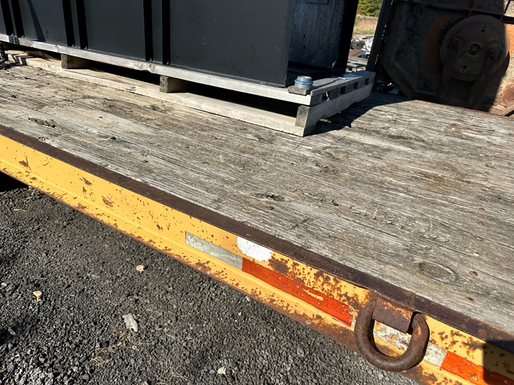 #32818-•-18'-t/a-pintle-hitch-equipment-trailer-image-26
