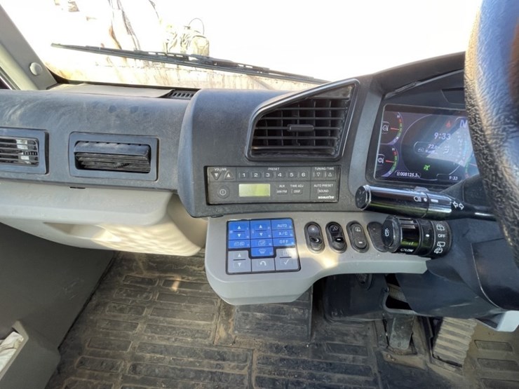 2021-komatsu-hm400-image-28