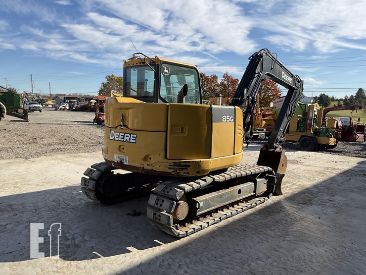 2020-deere-85g-image-4