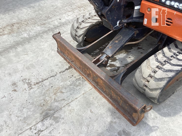 2021-hitachi-zx26u-5-image-9