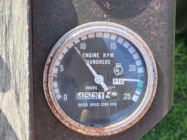 minneapolis-moline-g1355-image-50