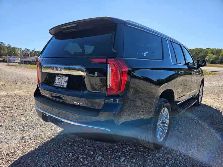 2022-gmc-yukon-xl-image-13