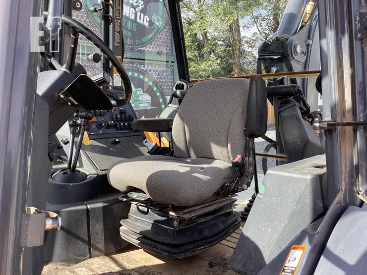 2015-deere-310k-image-14