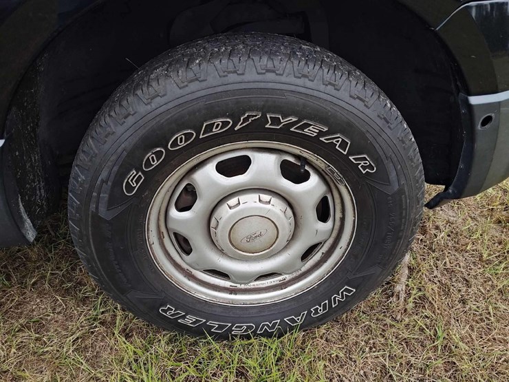 2016-ford-expedition-image-38