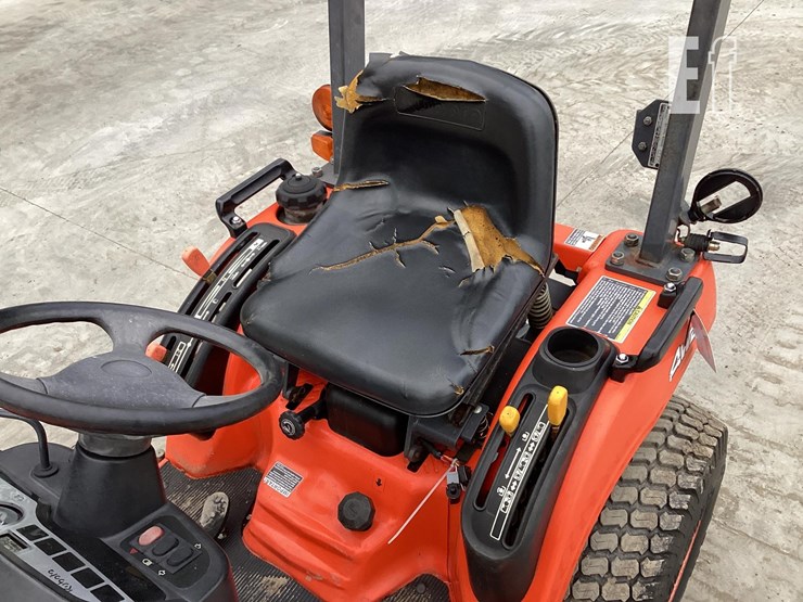 2003-kubota-bx2200-image-10