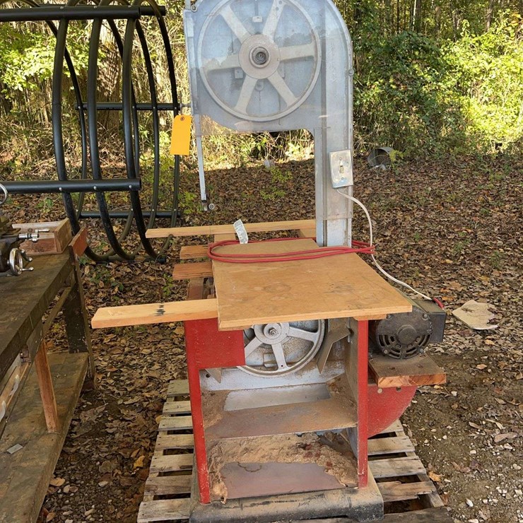 Vertical Band Saw, Leland Faraday