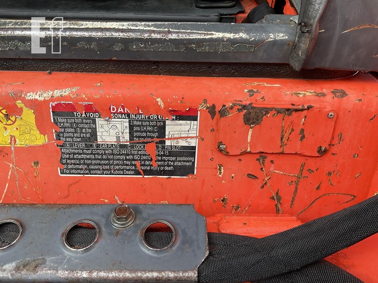 2017-kubota-ssv65-image-19