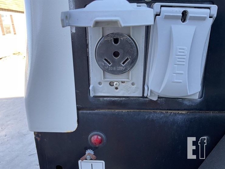 2019-allmand-bros-night-lite-v-series-image-11