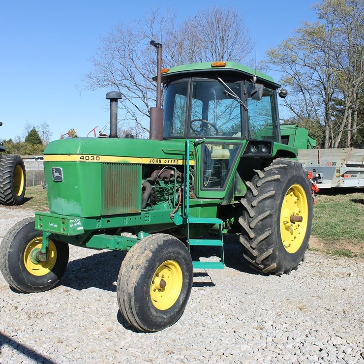 JOHN DEERE 4030