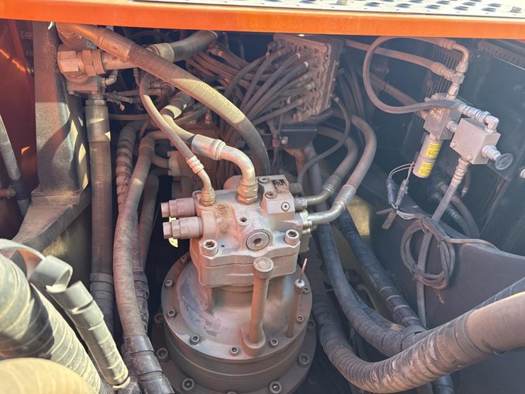 #1882-•-2012-hitachi-350lc-excavator-image-42