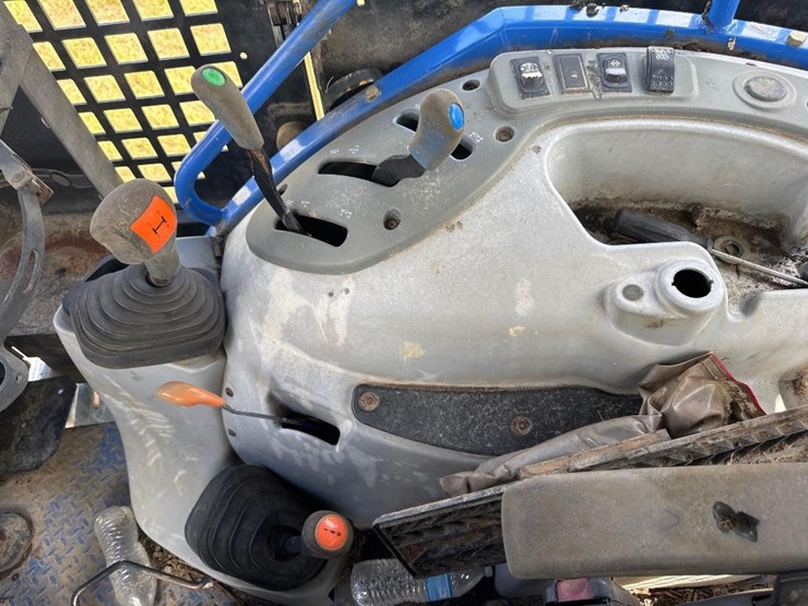 new-holland-ts6.120-image-11