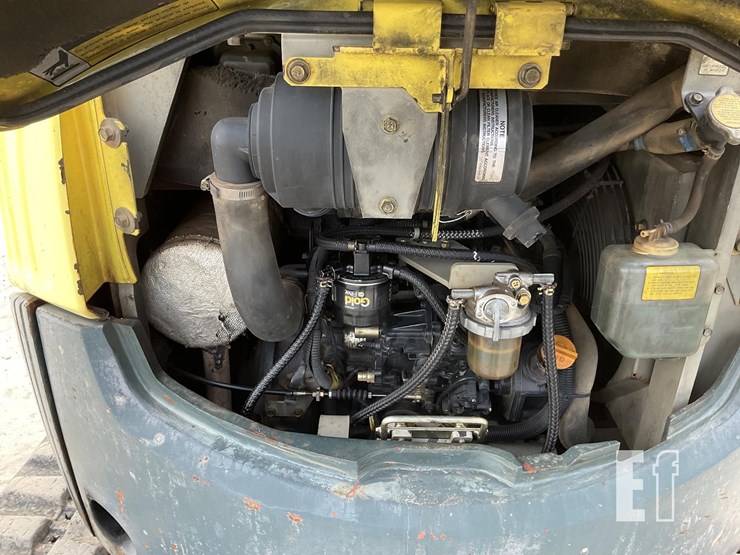 2008-yanmar-vio27-image-14