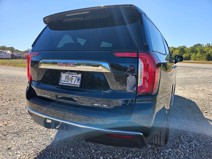 2022-gmc-yukon-xl-image-12