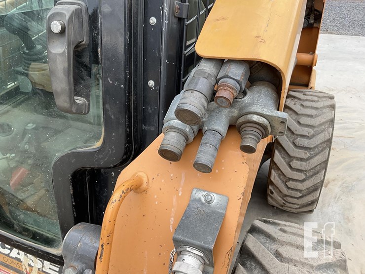 2015-case-sr250-image-11