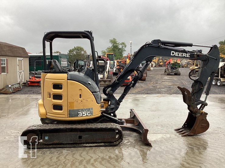 2015-deere-35g-image-5