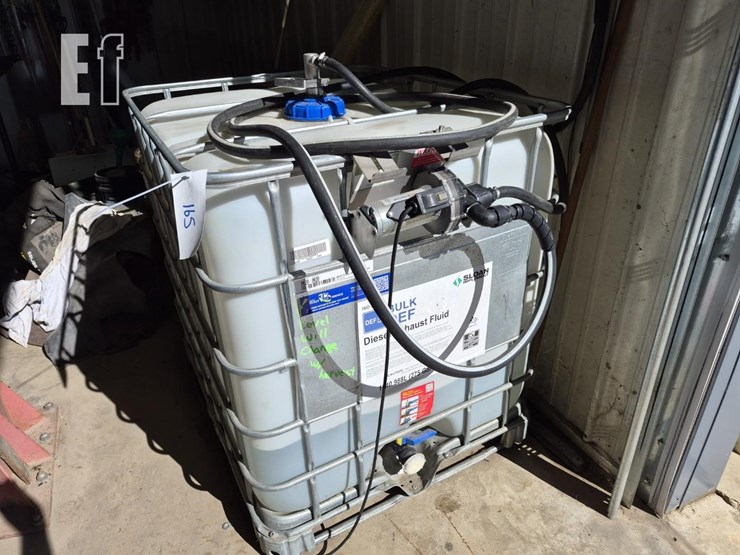 poly-tote-with-pump-image-1