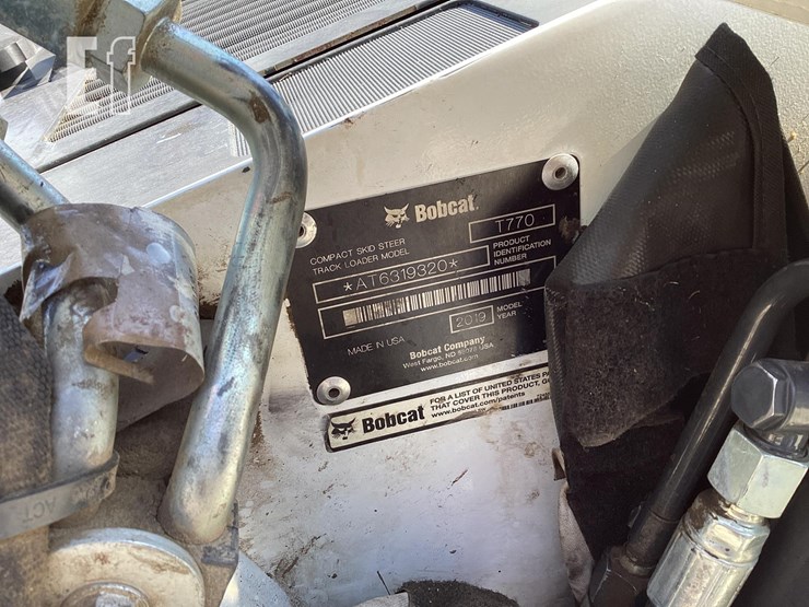 2019-bobcat-t770-image-21