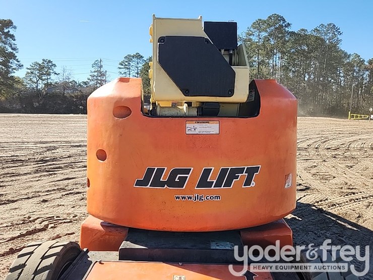 2008-jlg-e450aj-image-22