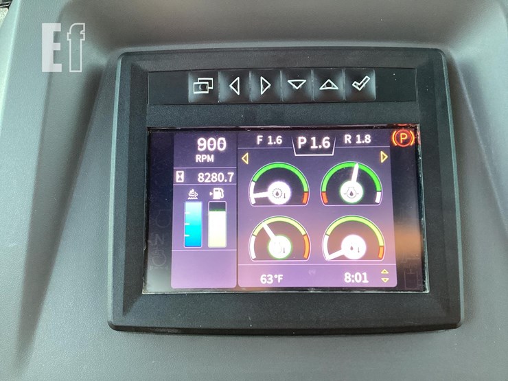 2021-deere-750l-image-18