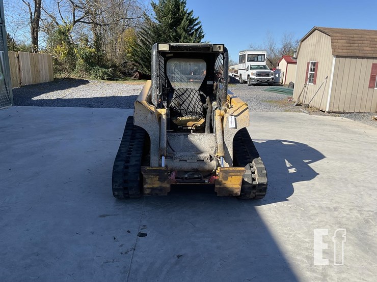 2006-deere-ct322-image-7