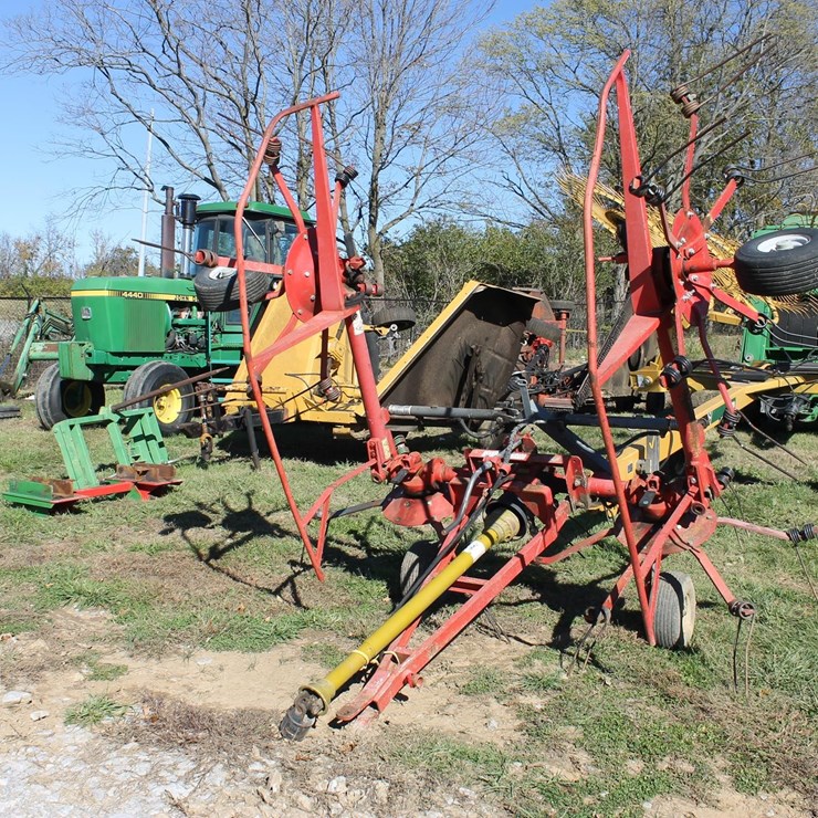 WALTON 4 BASKET HYDRAULIC TEDDER 4129