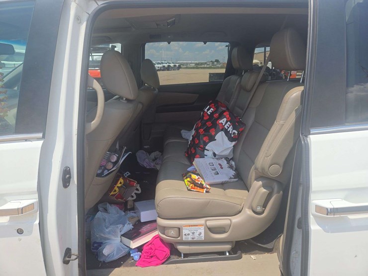 2013-honda-odyssey-image-6