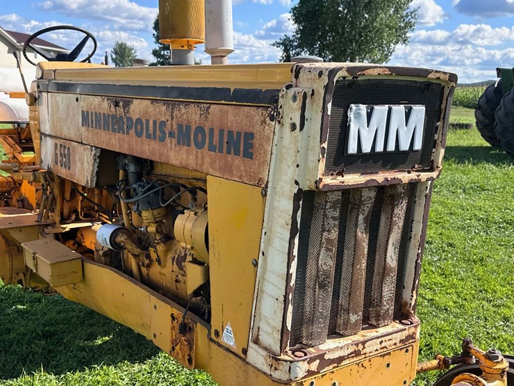 minneapolis-moline-g550-image-9