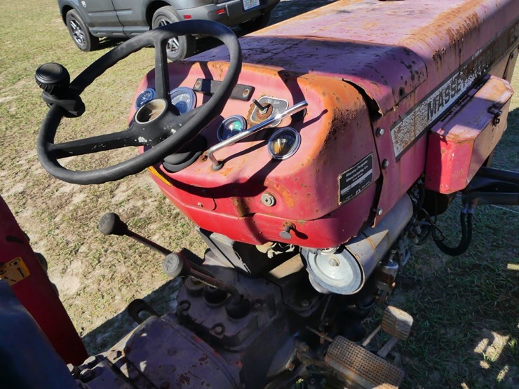 massey-ferguson-240-image-11