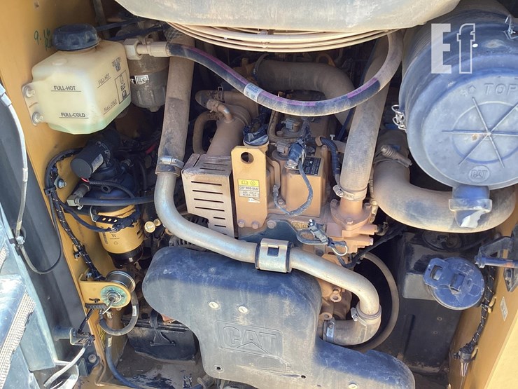 2020-caterpillar-259d3-image-14