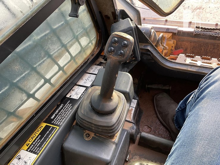 2019-deere-331g-image-15